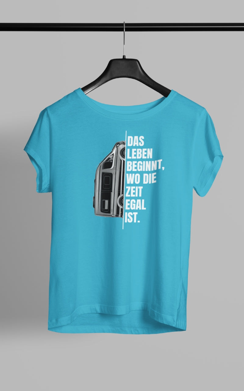 Camping ist Zeitlos - Damen Camping T-Shirt - Vanlife