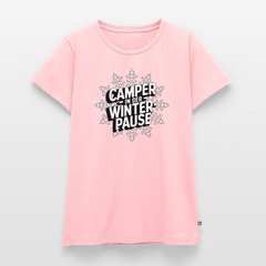 Camper in Winterpause - Damen Camping T-Shirt - Rosa