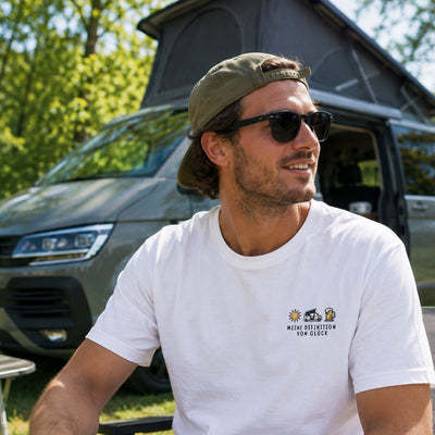 Definition von Glück - Herren Camping T-Shirt - Bulli