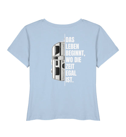 Camping ist Zeitlos - Damen Organic T-Shirt - Wohnwagen - Rückenmotiv - LazyDonkeyDesign 