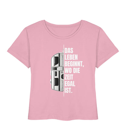 Camping ist Zeitlos - Damen Organic T-Shirt - Wohnwagen - LazyDonkeyDesign 